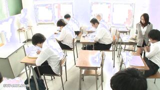 【モザイク破壊】IQQQ-020 声が出せない絶頂授業で10倍濡れる人妻教師 南條れいな