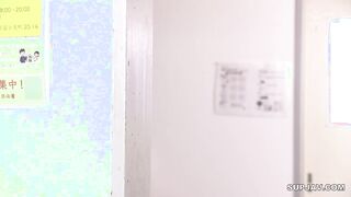 【モザイク破壊】WAAA-125 コンドームが破れてまさかの生ハメ！超加速するピストンで何度も中出し！ 月野かすみ