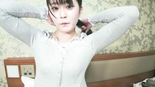 天然むすめ 022826_01 感じる微美乳娘がいっぱい チュッチュしてくれる中出しセックス