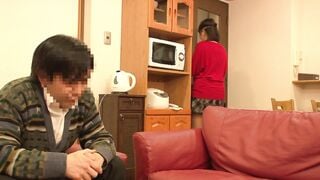 AP-066 弟のくせに生意気だぞ！！10年近く実家に引きこもっている僕。そんな僕とは正反対の弟は超大企業のエリートサラリーマン！しかもイケメンで最近超カワイイお嫁さんを