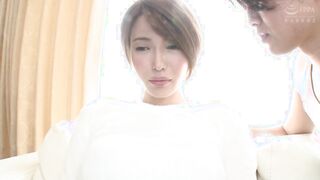 IENE-899 サエない僕を不憫に思った巨乳な姉に「擦りつけるだけだよ」という約束で素股してもらっていたら互いに気持ち良すぎてマ○コはグッショリ！でヌルっと生挿入！「え