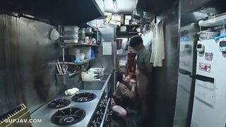NSODN-015 ヒューマ○コメンタリー エロうまい店の美人店主のヌキありサービスに密着！