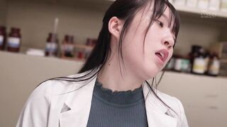 EBWH-319 純白いたいけ巨乳学生、新研究中にできてしまった老教授のキモチイイおクスリで… 年季入りの古ペニスに染まっちゃった。 白羽舞菜