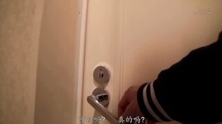 SRS-022C-U しろうと脱がせ屋専科 1人目
