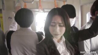 【モザイク破壊】JUR-470 女上司、出張先で恥辱に揺れる中出し電車痴● 水戸かな
