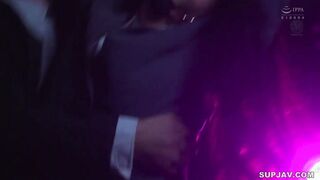 【モザイク破壊】JUR-531 女上司、歪んだ刺激と躾に溺れる、SM不倫性交。 昼休みはダメな部下に躾けられて…。 専属美女の『苦しみ』という快楽を解放―。 めぐり