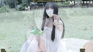 麻豆传媒MNYN005 情侶野餐vlog