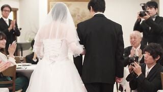 ROE-450 娘の幸せを見届けながら…。披露宴で娘婿に犯●れた母 水野優香