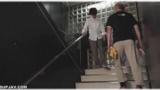 【馬賽克破壞】HUNTC-405 《時光筆記本》 只要在筆記本上寫下想回去的地方、時間和日期，就能真的回到過去。“那天、那個時刻、那個地方，我是不是沒能和你上床……”