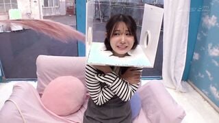 SDMM-228 FREEZE し続けられたら賞金ゲット！ どんな妨害をされても絶対に動いちゃダメ！ ウブな女子大生限定！ ノーリアクションで快感ガマン耐久チャレンジ！！