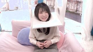 SDMM-228 FREEZE し続けられたら賞金ゲット！ どんな妨害をされても絶対に動いちゃダメ！ ウブな女子大生限定！ ノーリアクションで快感ガマン耐久チャレンジ！！