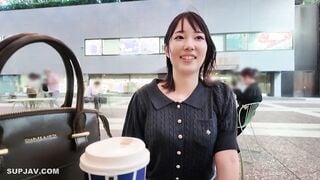 【モザイク破壊】SIRO-5605 大人しそうな見た目に反して超潮吹き体質！バックで見せたくびれからお尻にかけるシルエットはまさに黄金曲線！最後はザーメンのお掃除も欠かさ