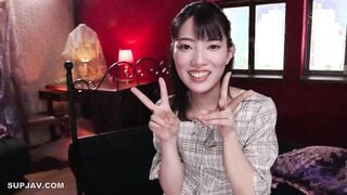 【モザイク破壊】HMN-284 新人 エ、エロイ…保険事務員で働くお姉さんがおじさんチ●ポにドハマり！化粧っ気ない薄メイクだけど性欲強すぎて中出しAVデビュー 雨依つばめ