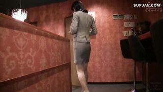 【モザイク破壊】KTB-008 ぶっかけ！ OL スーツ倶楽部6・女教師編 ～女教師みおりさんの昼職スーツとナイショの夜のミニスカバイト～ 彩葉みおり