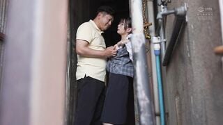 ATID-661 満員電車で毎朝媚オイルを塗られて乳首イキ開発されてしまった巨乳OL 梓ヒカリ