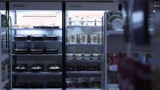 NMSL-037 深夜のコンビニで寝盗られ堕とされた超キメパコ絶頂のヨガパンツ奥さん 花衣つばき