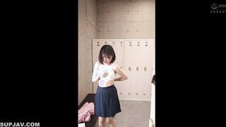 URMT-004 新入生を狙った猥褻健康診断 成長期の過敏乳首をこねくり触診 八坂凪