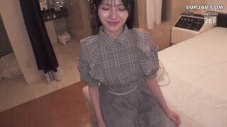 【モザイク破壊】MIDA-415 俺にホレてるっぽい友人の妹ちゃんとデートSEXしたけど、なんか飽きたからダチを誘って中出しマ●コ共有輪●して楽しみました。 夏色みか