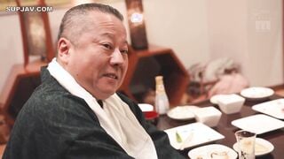 【モザイク破壊】MIDA-453 「これからは家族なんだからみんなで入ろう」 きっかけは「家族風呂」まさか連れ子も一緒に入るなんて…！おじさんは妻の死角で即フルボッキ 妻