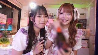 HMN-837 ถ้าคุณผลักฉัน คุณจะโดนเย็ด คู่รัก 3 คู่แข่งขันกันเพื่อเกลี้ยกล่อมฉันและหลั่งในตัวฉัน! ~ดูโอ้นักศึกษาหญิงรุ่น Minori และ Rei~