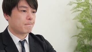 IPZZ-367C-U チェックアウトまでの時短性交 ベッドメイキングに訪れた人妻美女ホテルスタッフを口説き手を出してしまいました… 「どうやら彼女は欲求不満らしい。」