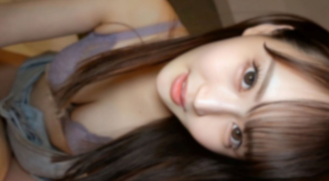 FC2-PPV-4889712 【無】引發巨大反響的女主播系清純系美女！這或許才是她本來的樣子⤴那從容笑容背後的秘密實在太驚人瞭……，一鏡到底的拍攝中
