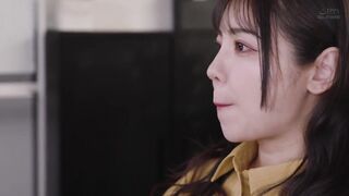 MOON-056 最終接吻電車 誰もいない2人きりの車内で美人お姉さんと何度もキス×キス×キス 吉澤友貴