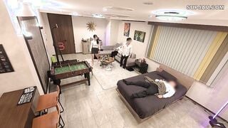 【モザイク破壊】300MIUM-1333 「ヌくの手伝いますね///」部屋中イキ潮吹き祭り！！後輩チャンがオナトイレ凸！？→寝てる同僚にバレそうでヤバいのに部屋の至る所で