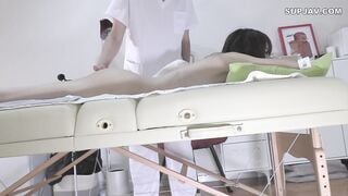 FC2-PPV-4892165 【個撮・エロ整体師】<長〇まさみ激似パイパン妻>「性感マッサージを体験するとどうなっちゃう!?」オマンコ疼いて乳首コリコリ!とにかくチンポ