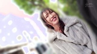 CEMD-843 恥辱、陵●、とびっこ装着・繁華街デート！40 葉月保奈美