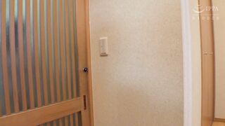 KSBJ-071 隣に引っ越してきた若くてかわいいシングルマザーに中年の俺がまさか「抱いてください」って言われるなんて…！？