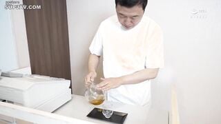 【モザイク破壊】SW-1000 若妻がハマる性感オイルマッサージ。（マル秘）オイル＋スケベ指技＋デカ硬チ〇ポでお漏らし痙攣止まらずイキまくり