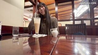 FC2-PPV-4899139 【無修正】《3日間限定》18歳♡ 配信とかしちゃってる可愛いツルマンにバチボコ生ハメ中出し※未公開特典付き