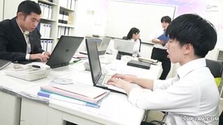 【モザイク破壊】DVAJ-733 資料室に閉じ込められ腰クネおしっこ我慢する女上司にムラムラ止まらず何度も何度も犯してしまった【絶頂お漏らしハメしょんまき散らし性交】 西