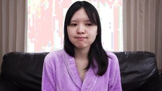 SUMU-006 派手目女子がすっぴんで自慰行為から性行為披露！