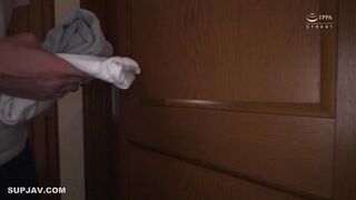 【モザイク破壊】HBAD-637 小悪魔顔で優しく誘惑してくるヤリマンすぎるデカ尻家庭教師 沙月恵奈