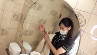 MUKA-009 職業制服。働く女の子と仕事着姿で性交したい。 美容クリニック勤務の巨乳美人と変態セックス