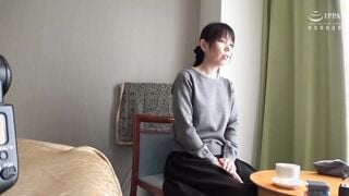 C-2367 熟女妻面接ハメ撮り 四十路妻、悶える…［二］