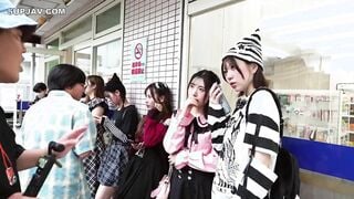 【モザイク破壊】HUNTC-536 地雷系たちんぼ女子！交渉次第でNNOK！援交・割り切りする地雷系女子たちは最近公園で取り締まりが厳しくなったからとコンビニ前で立ちんぼ