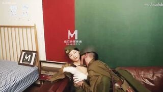麻豆传媒MAD019 亂世佳人第叁章女軍官的誘惑密令 陈可心