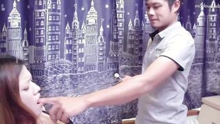 麻豆传媒MD0098 我爱棒棒糖 女孩肉棒成瘾 尹媚
