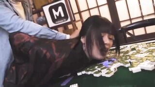 麻豆传媒MD0112 私人麻将馆小妹上碰下槓自摸清一色 艾秋