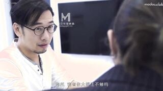 麻豆传媒MD0127 分享骚货老婆强势调教处男晚辈 艾秋