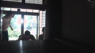 ROE-487 帰省したら、祖父と母がデキていた。あの日、見てしまった出来事が僕を生涯≪熟女好き≫に変えた―。 友田真希