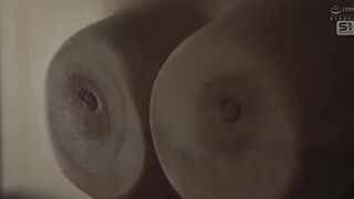 SNOS-217 隣のMcup団地妻がメロンサイズ特大ブラを干す昼下がりは旦那不在のサインです…。 みなみ羽琉