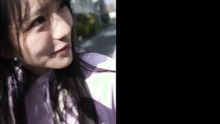 SNOS-237 ヤリサーの男達に雑に寝取られといてピースなんかすんなよ… 僕の大切な年下彼女が大学のチャラ男たちとノリノリSEXを楽しんでいた…。 浅野こころ
