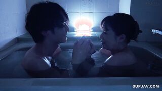 DLDSS-497 8月31日—。叔母と僕の夏休み最後の汗滲む”かけこみ”中出し日記。 水彩あき
