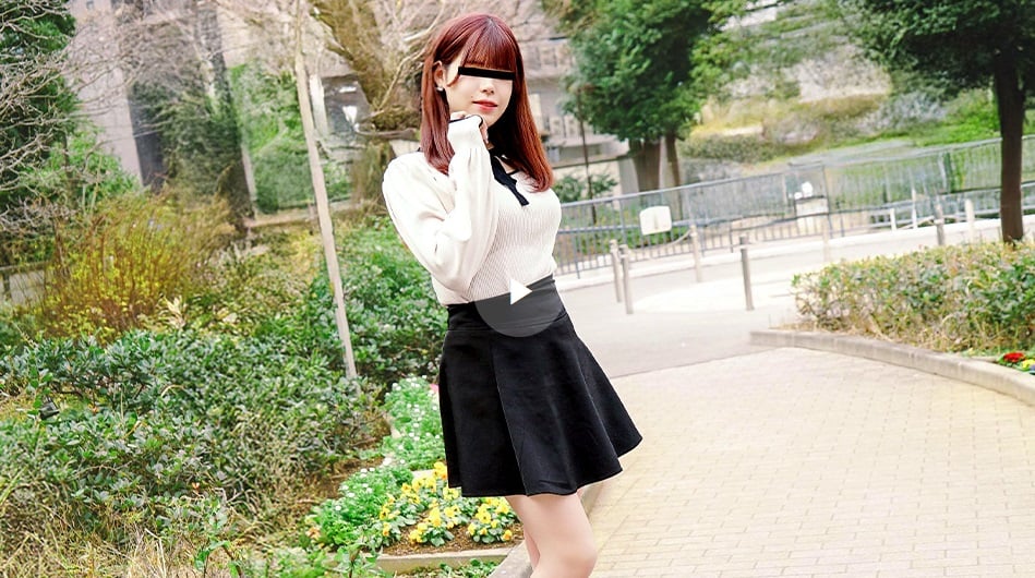 天然少女 052826_01 由一群蕩婦接力介紹的可愛素人少女 vol.2