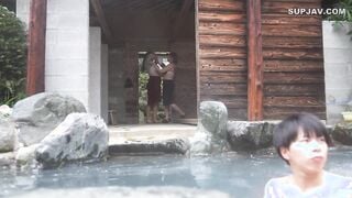 【モザイク破壊】FJIN-134 子育てとバイトで忙しい巨乳シンママが息抜きで一泊二日の旅行へ。バイト仲間の僕（無害な童貞）は男としてカウントされずお泊り温泉女子会の運転