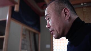 JUR-756 麗しきランジェリー、唾液と精液で汚れた酬いの人妻保険外交員 本多そら